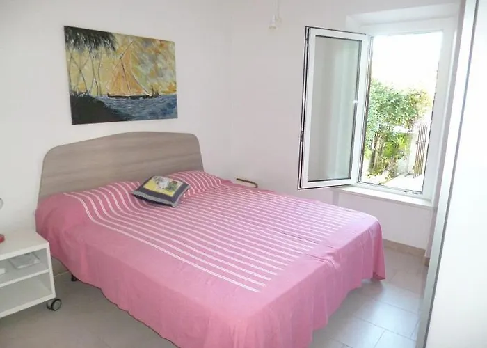 Trilo Simonetta A Marcelli, Con Aria Condizionata E Posto Auto Марчелли